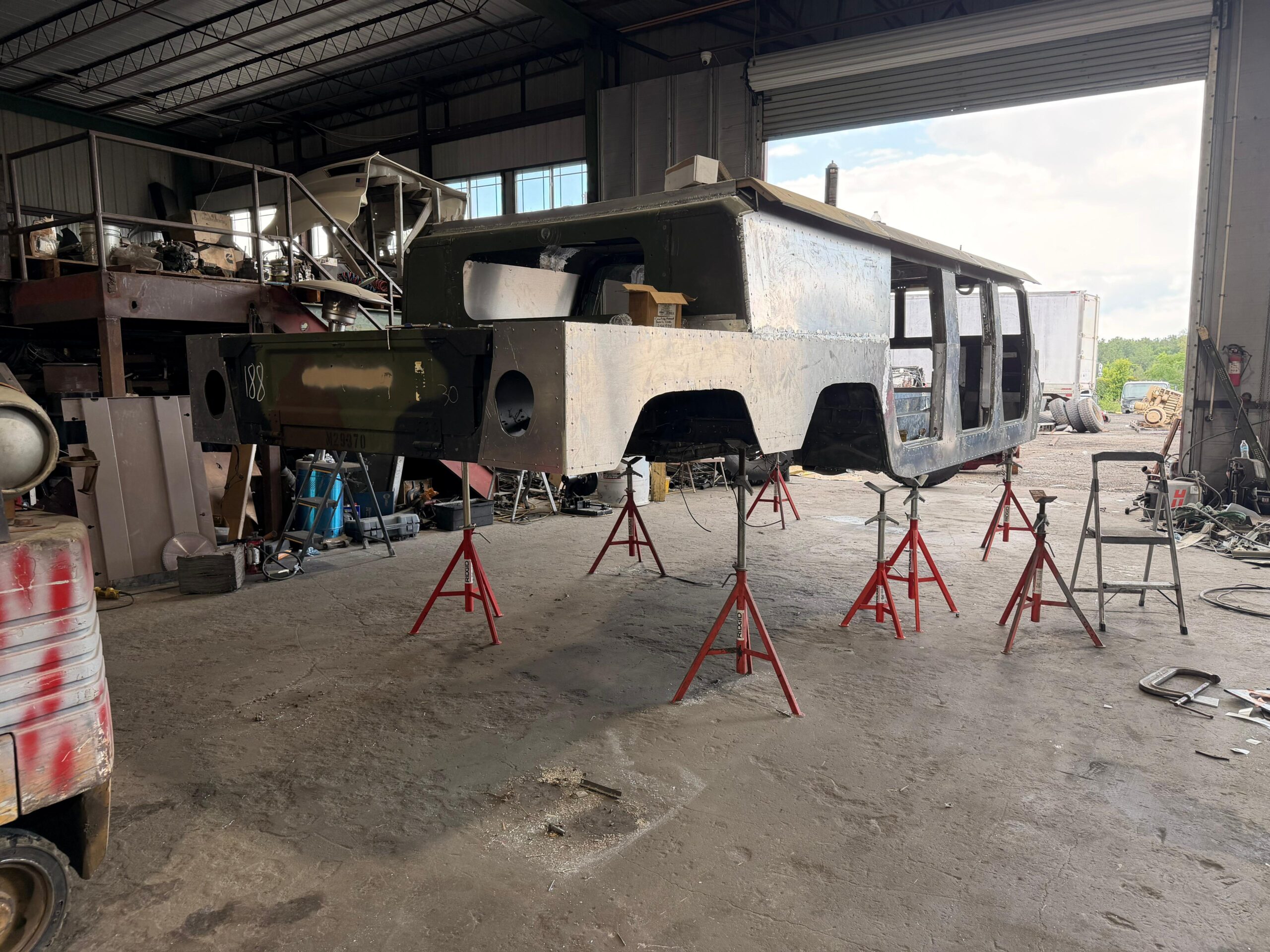 HMMWV World Expedition 6×6 - Image 12