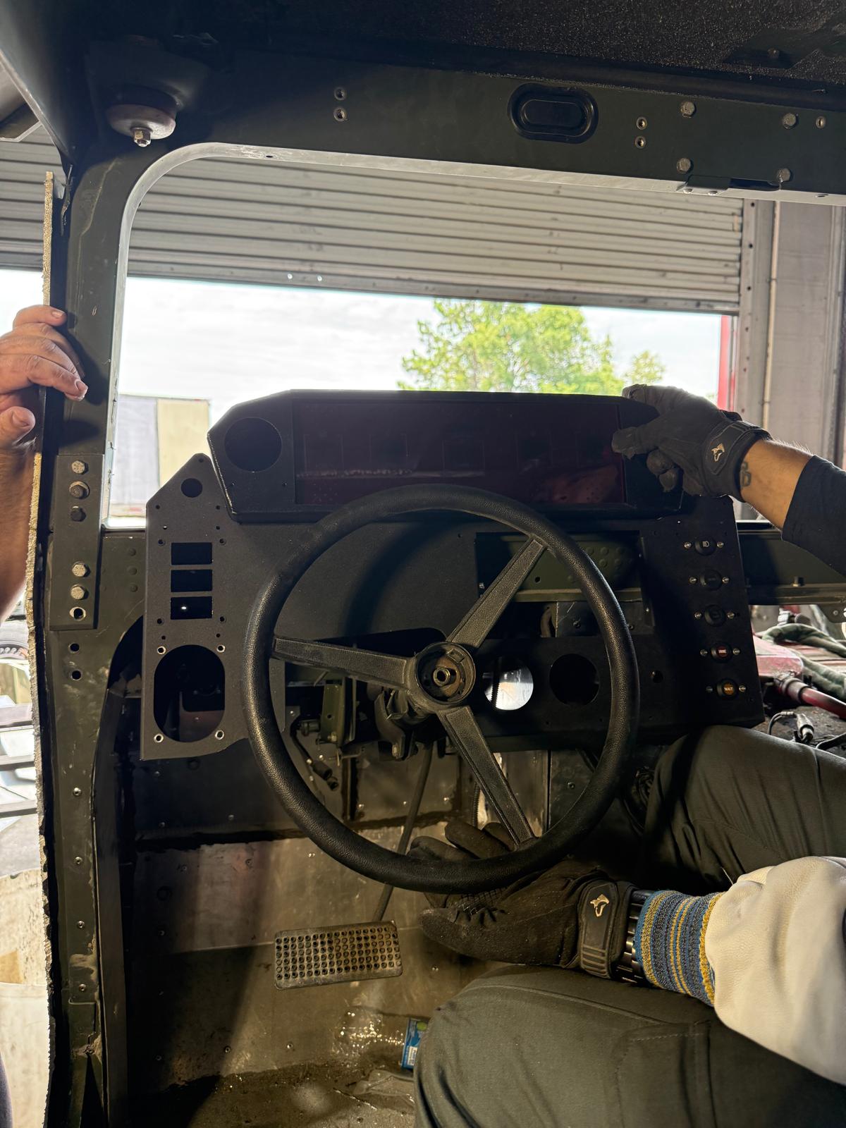 HMMWV World Expedition 6×6 - Image 17