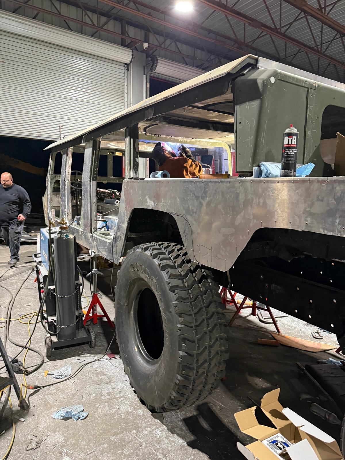 HMMWV World Expedition 6×6 - Image 22