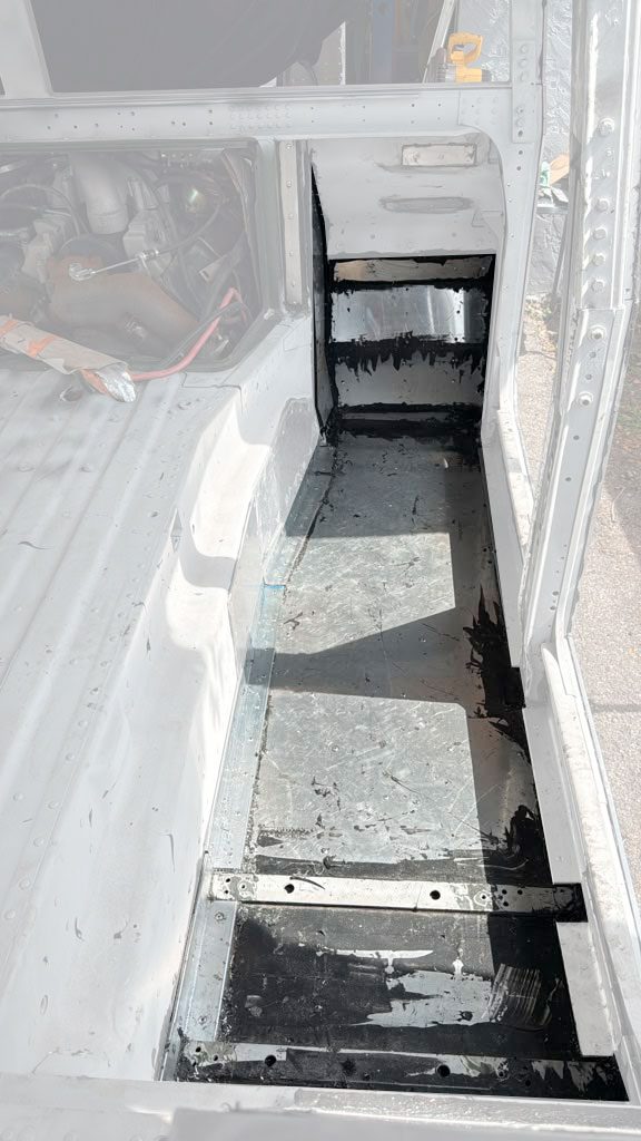 5 mm Aluminum Floor Reinforcement Kit - Universal HMMWV and Hummer - Image 6