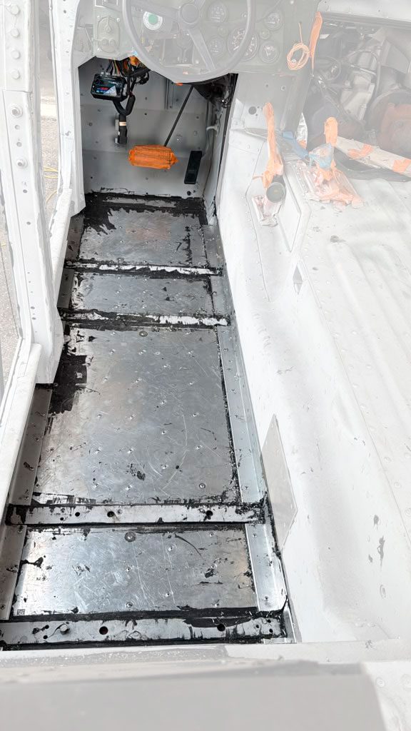 5 mm Aluminum Floor Reinforcement Kit - Universal HMMWV and Hummer - Image 7