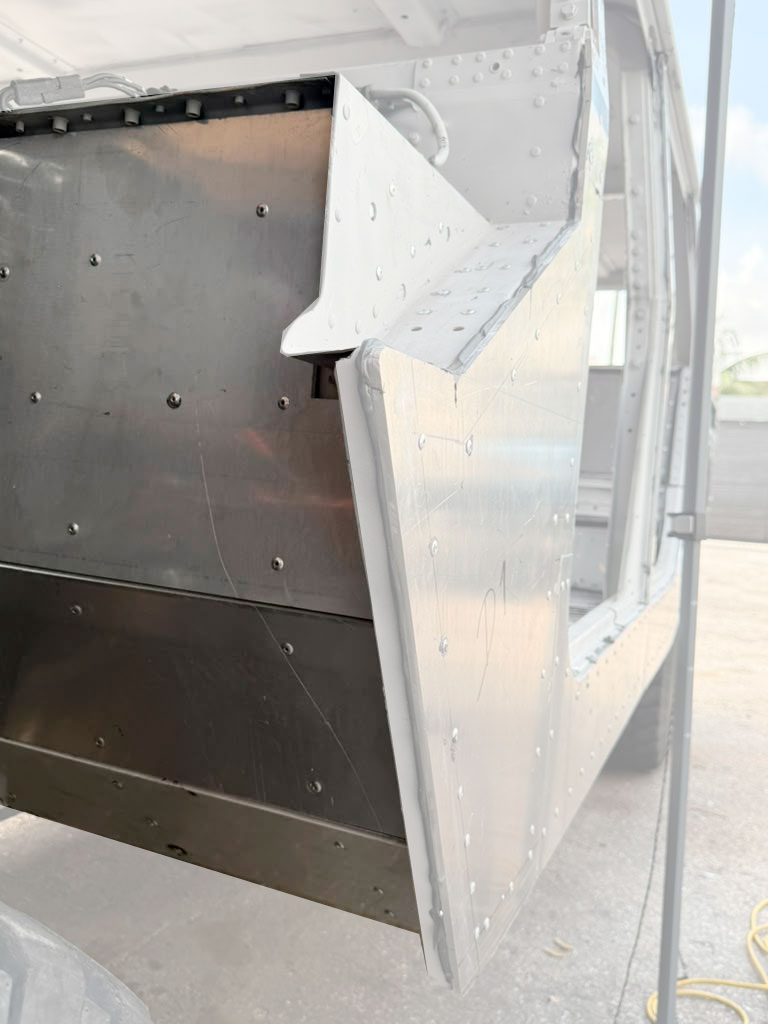 5 mm Aluminum Floor Reinforcement Kit - Universal HMMWV and Hummer - Image 19